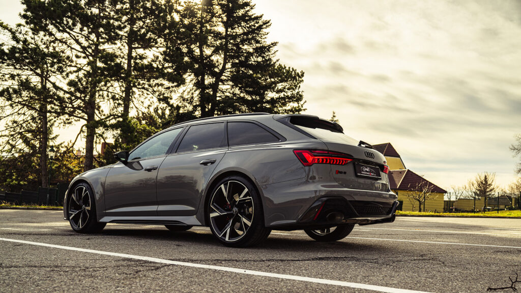 Audi RS6 - Grau