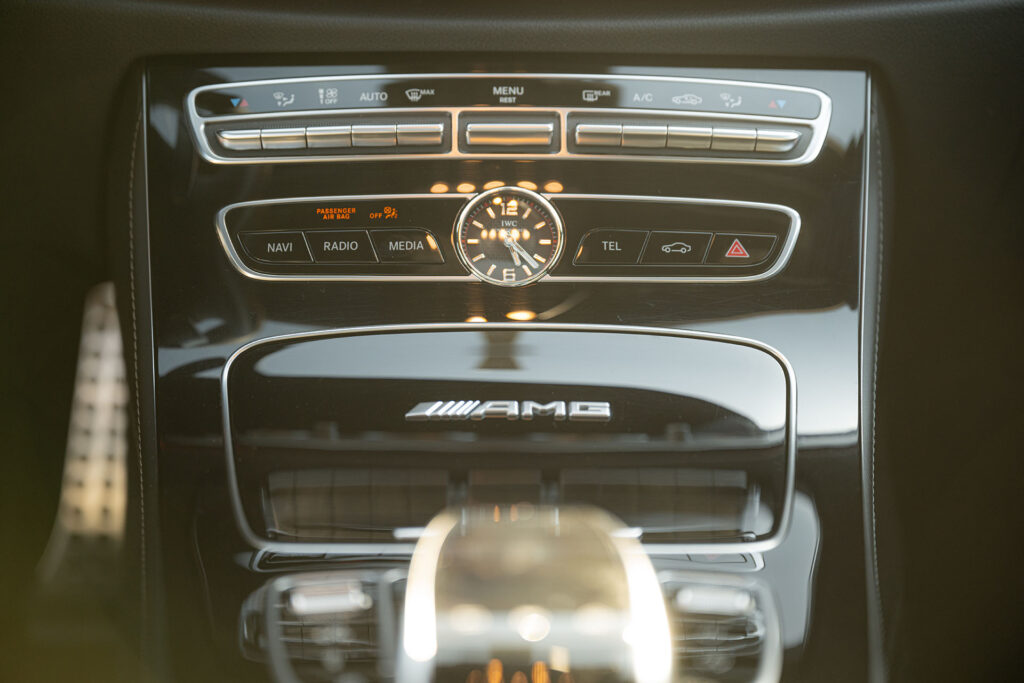 Mercedes Benz E63s AMG - Mittelkonsole Nahaufnahme