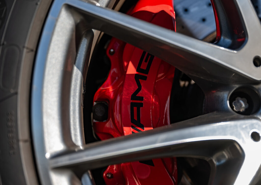 Mercedes Benz E63s AMG - roter Bremssattel
